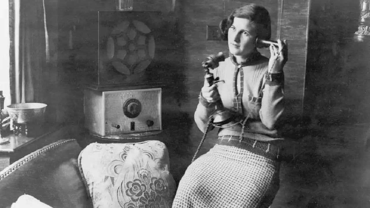 رحلة عبر 150 عاماً من تطور التكنولوجيا في عالم الهواتف المحمولة